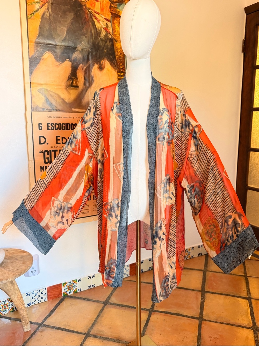 Vintage HARARI 100% Silk Floral Kimono Made in USA Lightweight Robe One Size